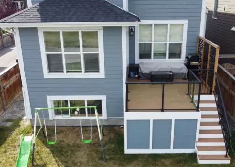 Fiberon deck Calgary privacy glass railing Fiberon deck Calgary privacy glass railing