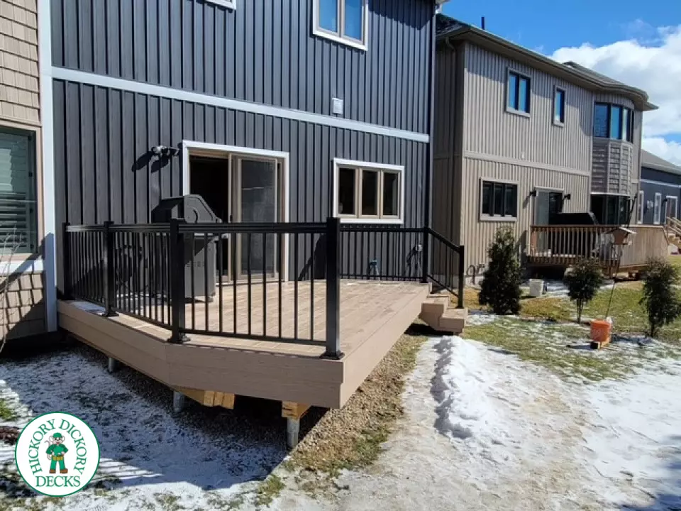 Brownstone Azek deck with aluminum railing and stairs, Guelph, Ontario