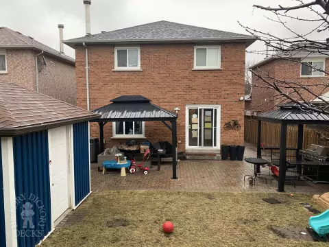Clubhouse deck with privacy in Mississauga