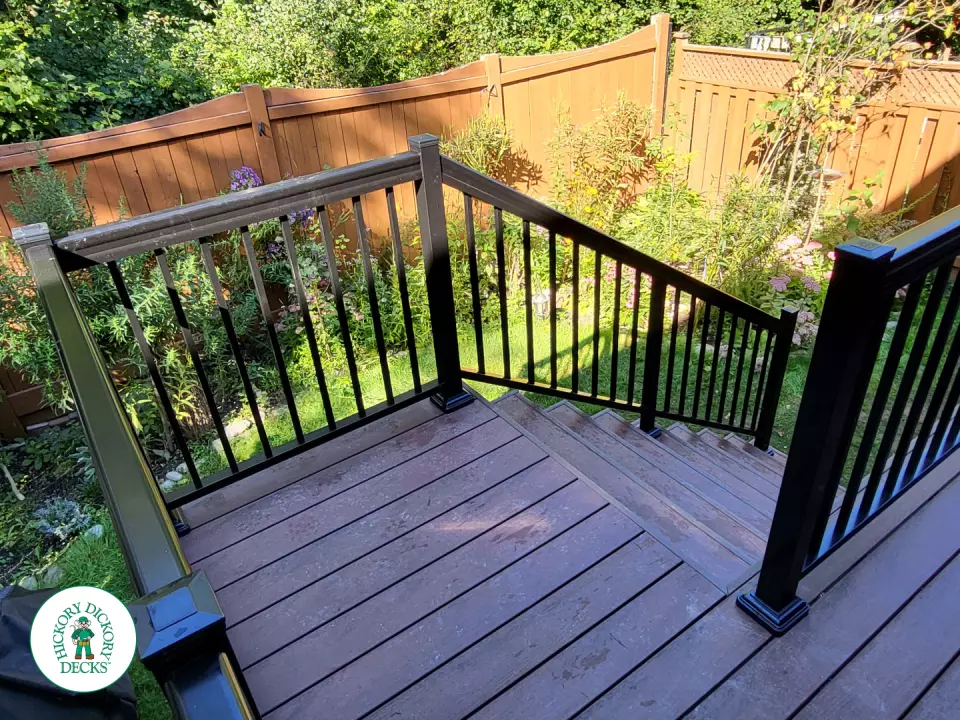 Trunorth deck with rails