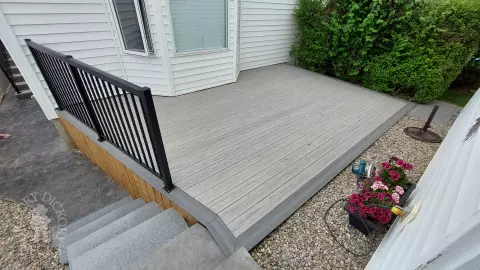 Dekorators deck in Calgary