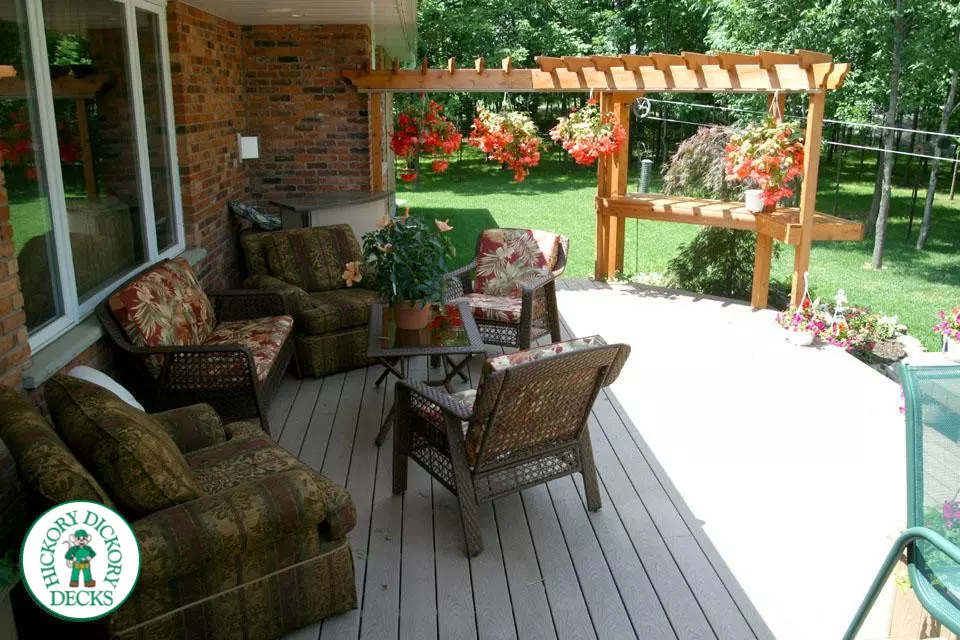 Deck Picture 8