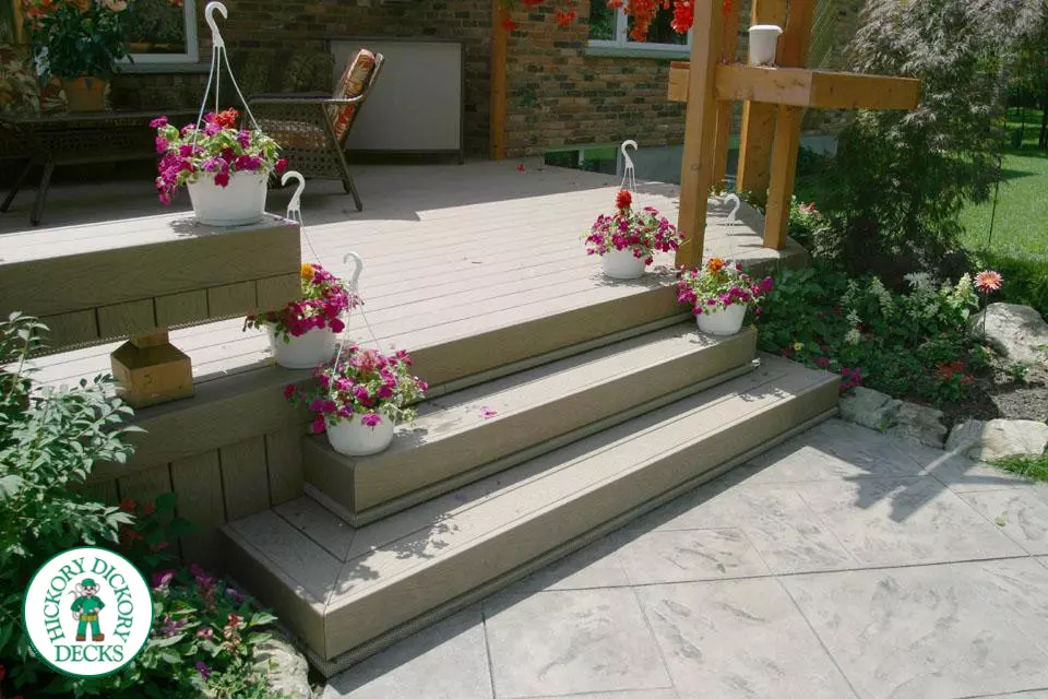 Deck Picture 9