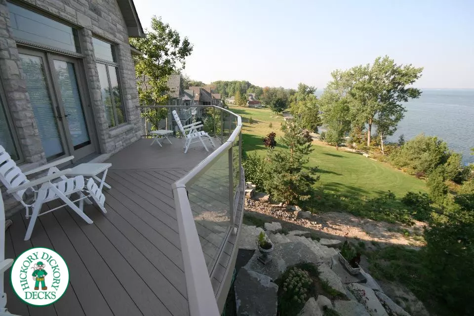 Deck Picture 3