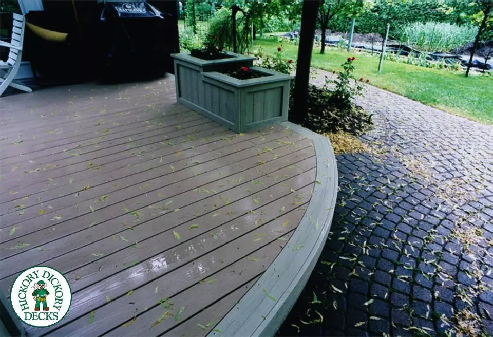 Deck Picture 2
