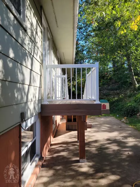 Armadillo small deck with stairs and aluminum railing in Flamborough