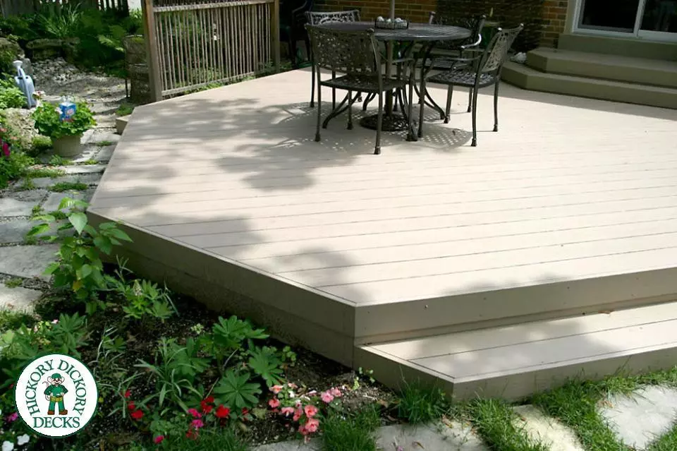 Deck Picture 6