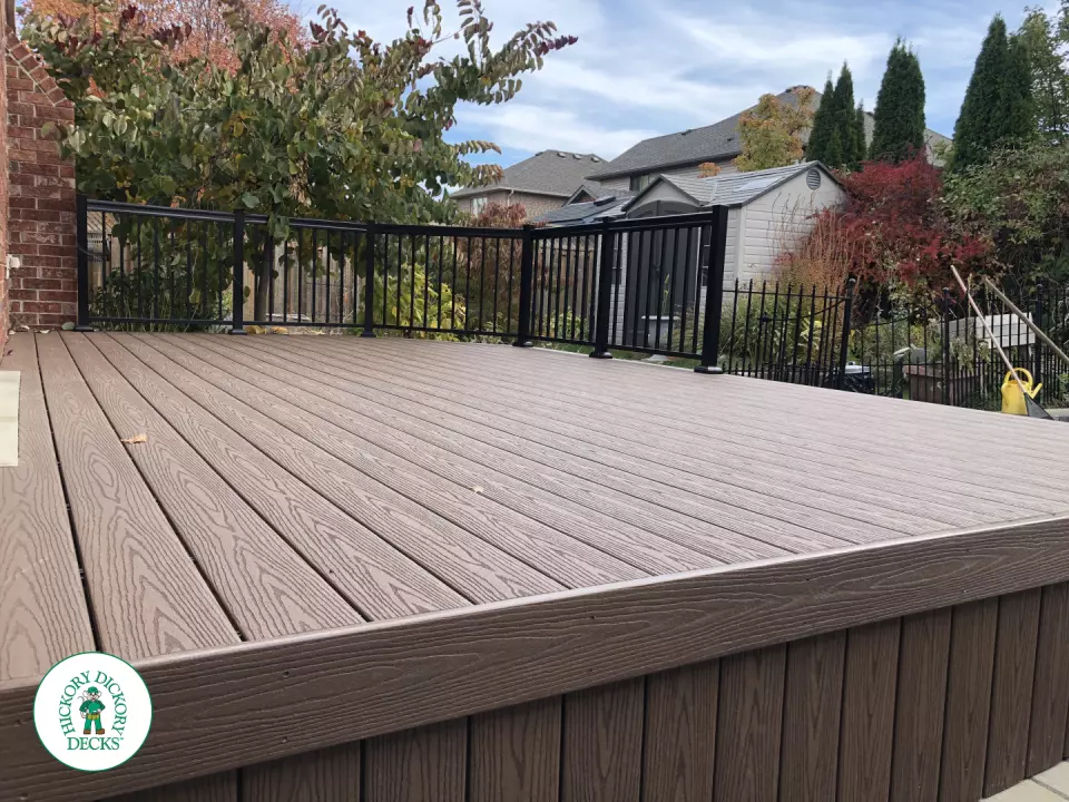 Fiberon deck in Burlington