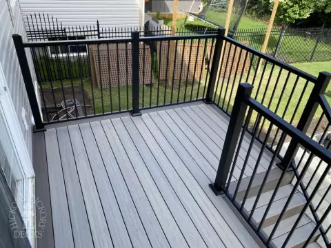 Small Fiberon Custom Deck in Ottawa with stairs