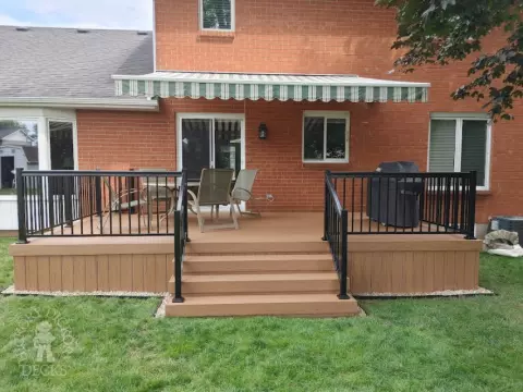 Veka deck with aluminum railings in Fonthill