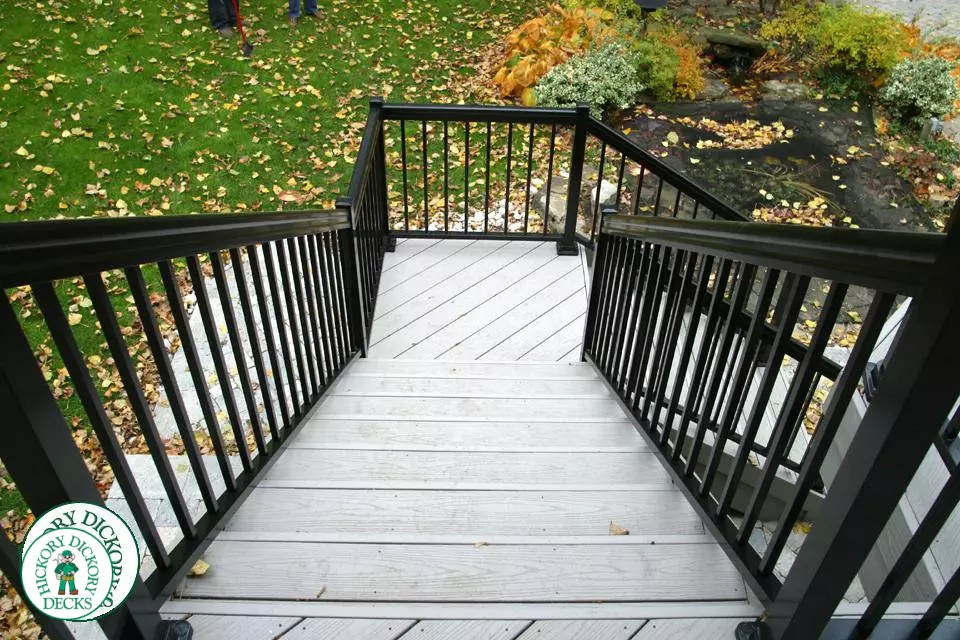 Deck Picture 5