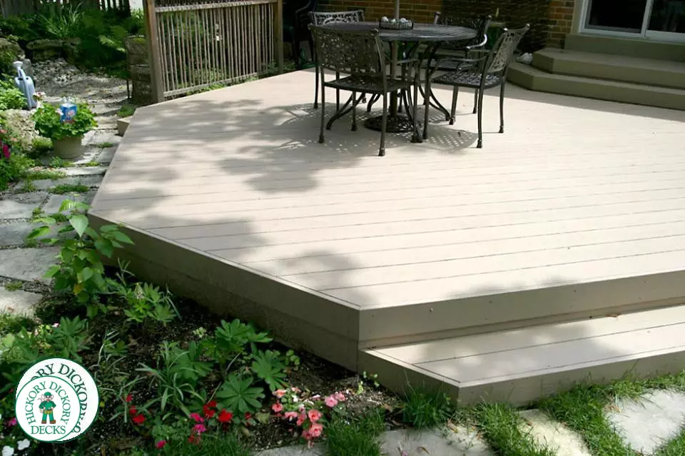 Deck Picture 6