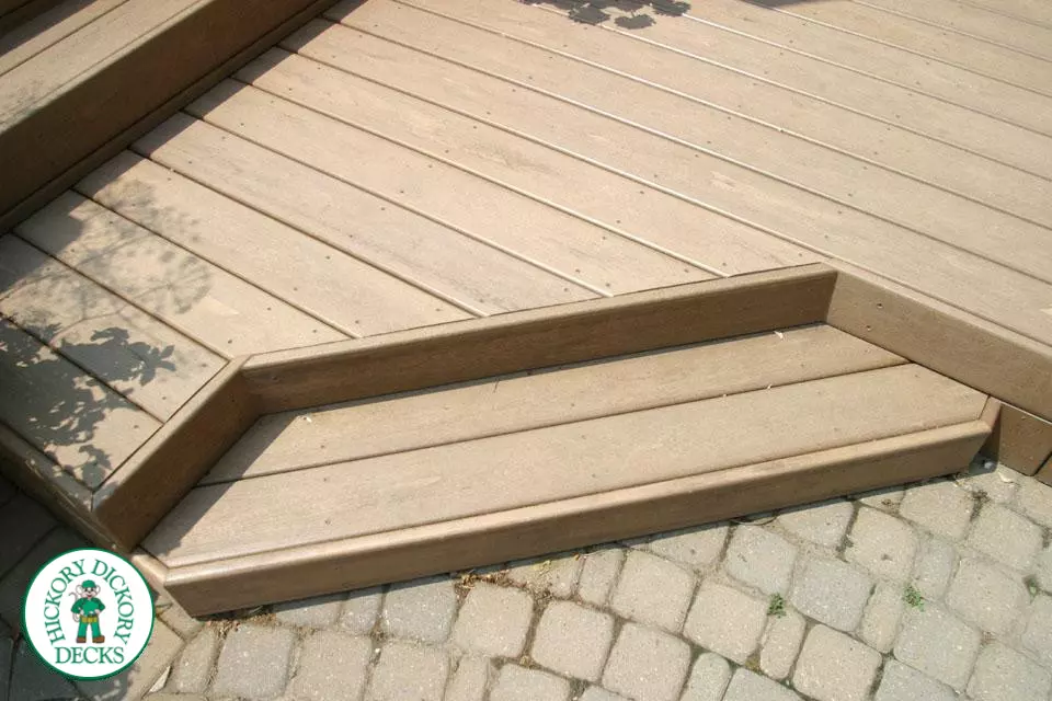 Deck Picture 11