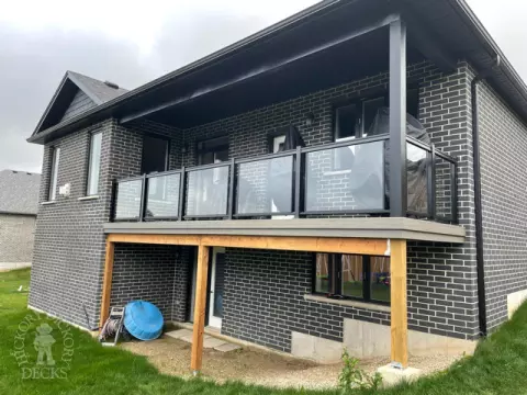 Timbertech High Deck in Kitchener Ontario with Glass Rail Timbertech High Deck in Kitchener Ontario with Glass Rail