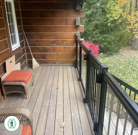 Fiberon front porch with aluminum rail and gate in Welland Ontario