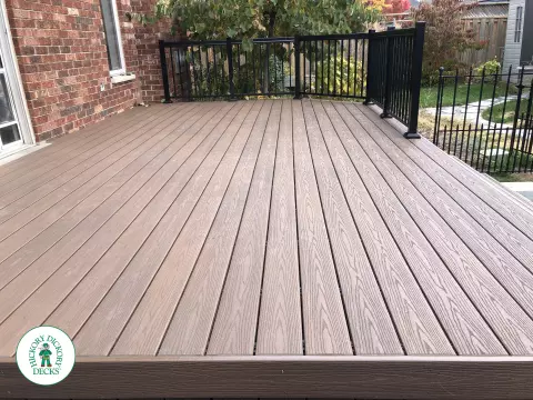 Fiberon deck in Burlington