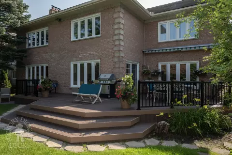 334 square foot Armadillo deck in brown color