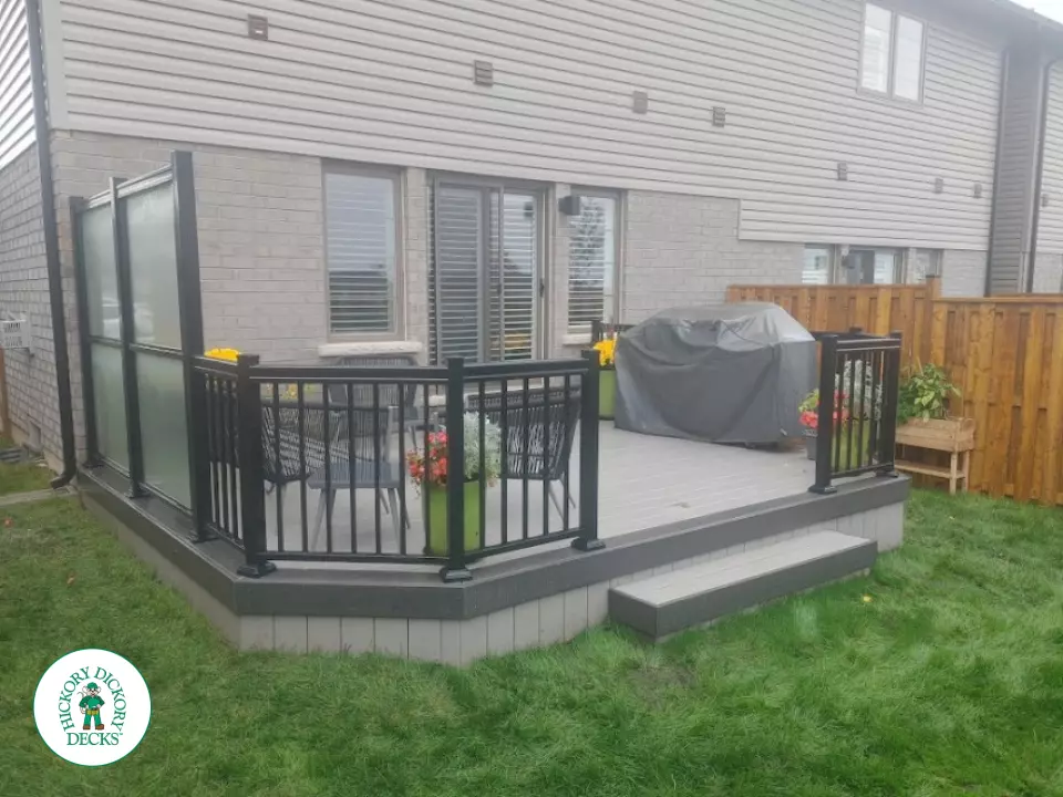 Clubhouse deck with privacy screens in Grimsby