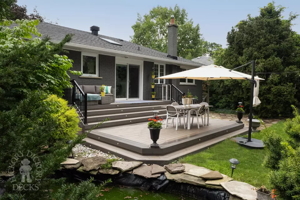 Low deck with lights in trunorth decking