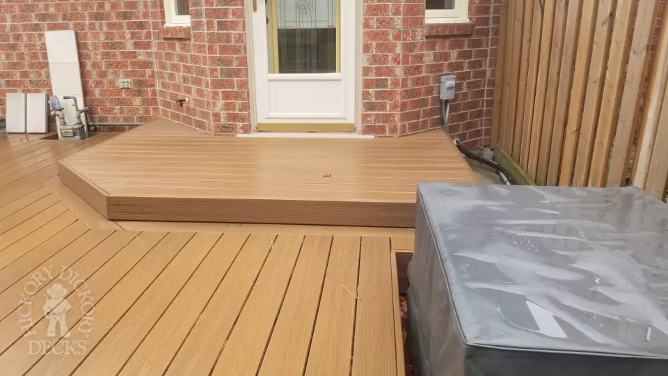 Fiberon Deck in Hamilton Mountain