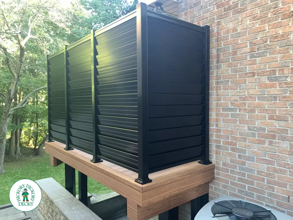 Zuri high deck in Mississauga with privacy screens and aluminum railings