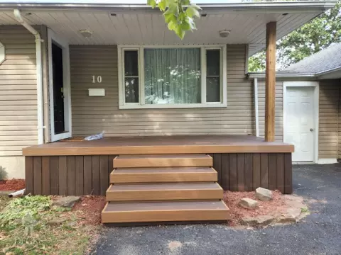 Fiberon Porch in Niagara