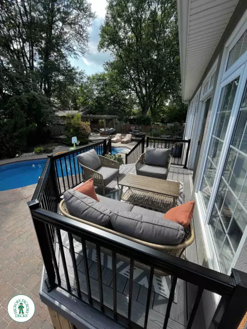 Small grey fiberon deck with black aluminum railing