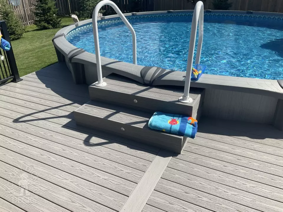 Fiberon pool deck in Niagara Falls
