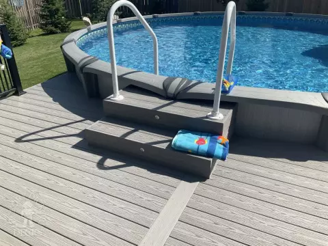 Fiberon pool deck in Niagara Falls