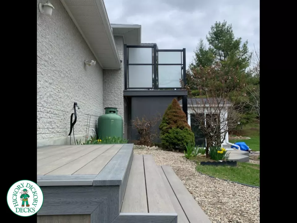 Deck Picture 4