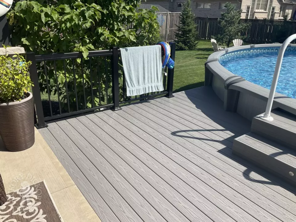 Fiberon pool deck in Niagara Falls
