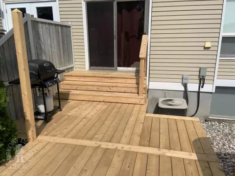 Custom Cedar Hot Tub Deck in Kanata Custom Cedar Hot Tub Deck in Kanata