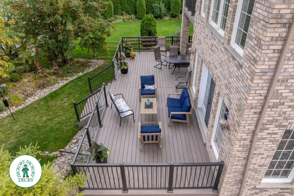 TruNorth Deck in Wasaga Beach with glass rails and lake view