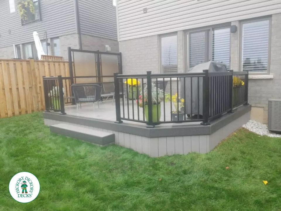 Clubhouse deck with privacy screens in Grimsby