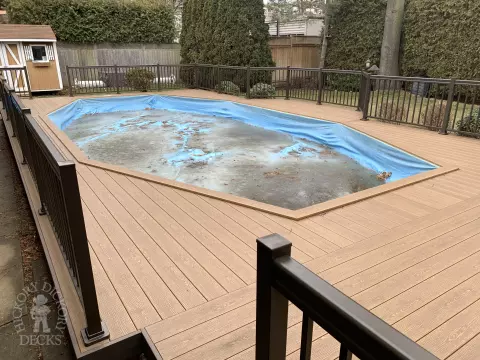 Clubhouse pool deck with aluminum railing in Mississauga Clubhouse pool deck with aluminum railing in Mississauga