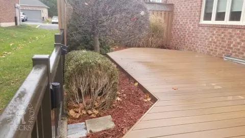 Fiberon Deck in Hamilton Mountain