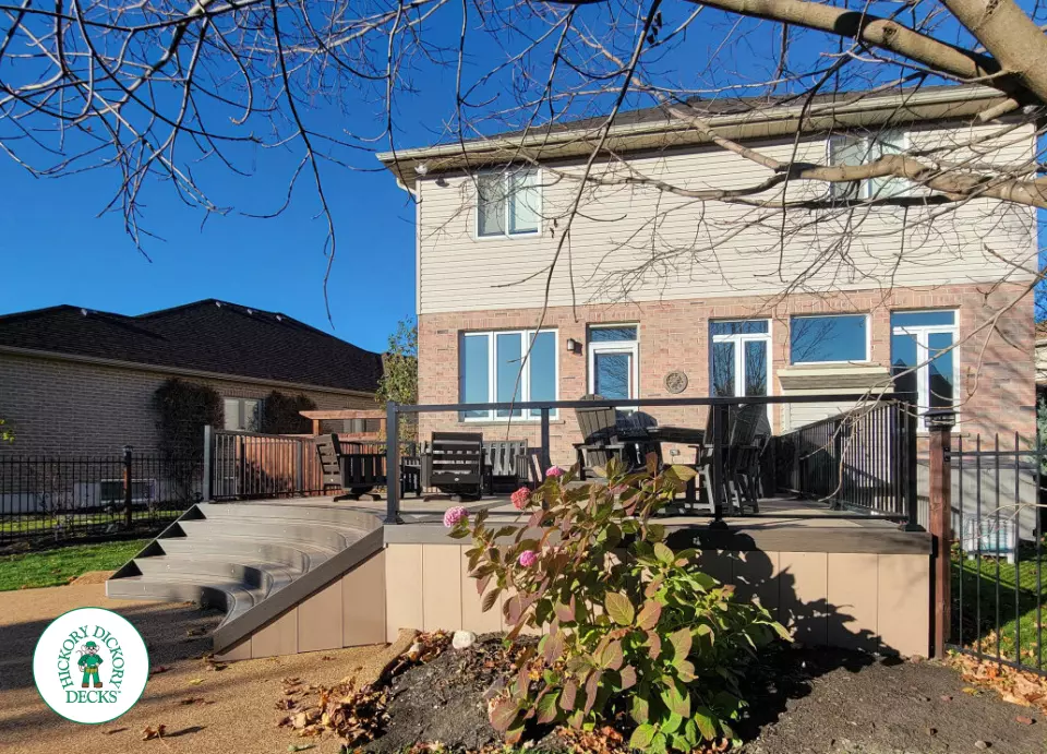 Clubhouse deck with curves and aluminum railing in St. Thomas Clubhouse deck with curves and aluminum railing in St. Thomas