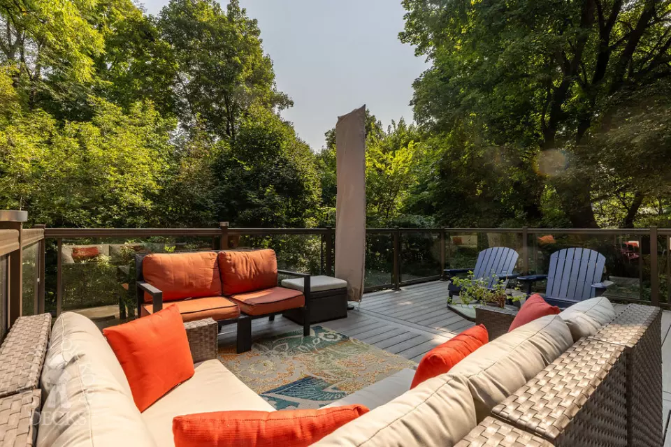 Clubhouse hot tub deck with pergola in North York