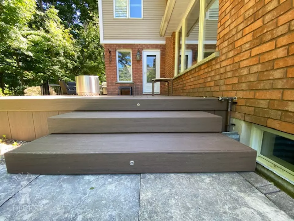 Deck Picture 4