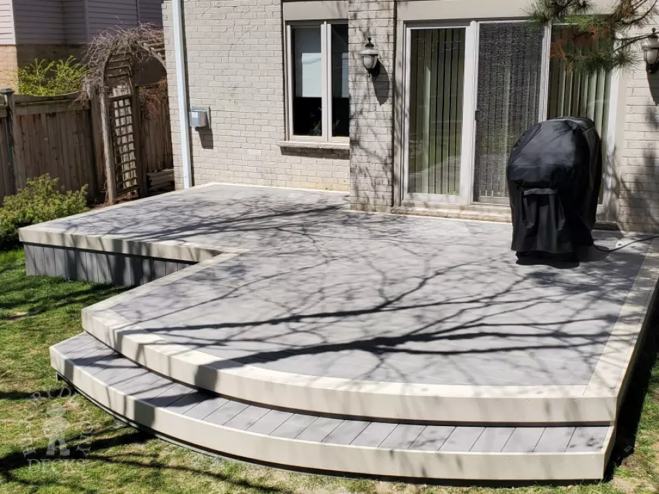 Clubhouse Deck with Curves in Hamilton Mountain