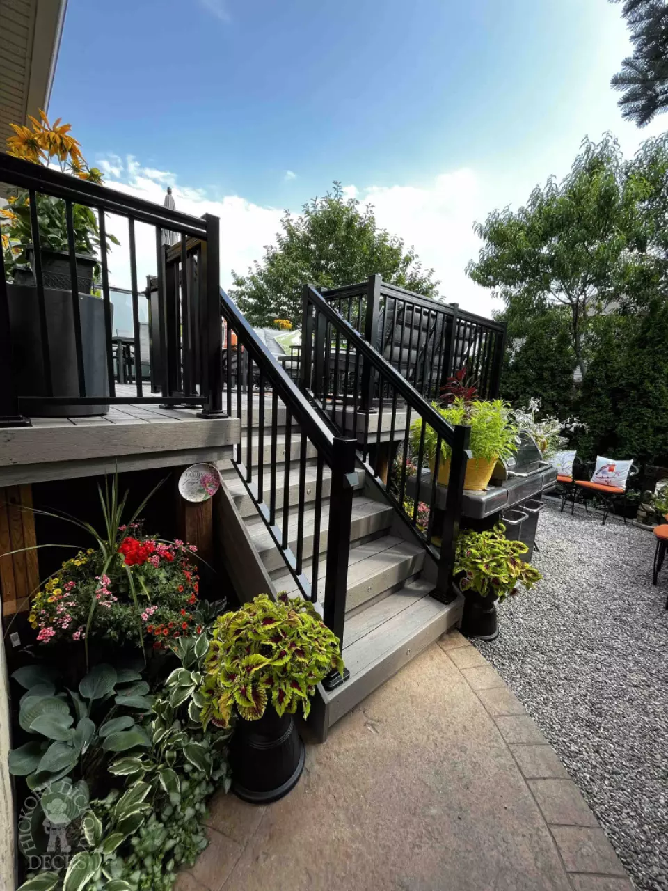 TruNorth Deck with Aluminum Railings, Privacy Screen and LIghts TruNorth Deck with Aluminum Railings, Privacy Screen and LIghts