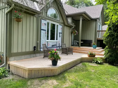 Front and Back Custom Deck in Kempville Front and Back Custom Deck in Kempville