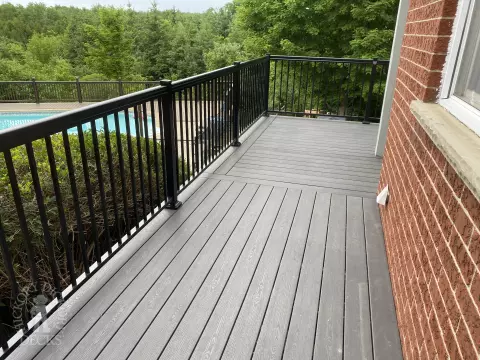 Armadillo high deck