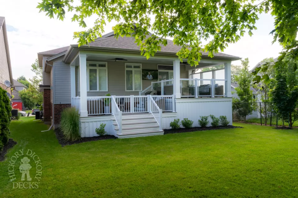 Azek porch in New Hamburg Azek porch in New Hamburg