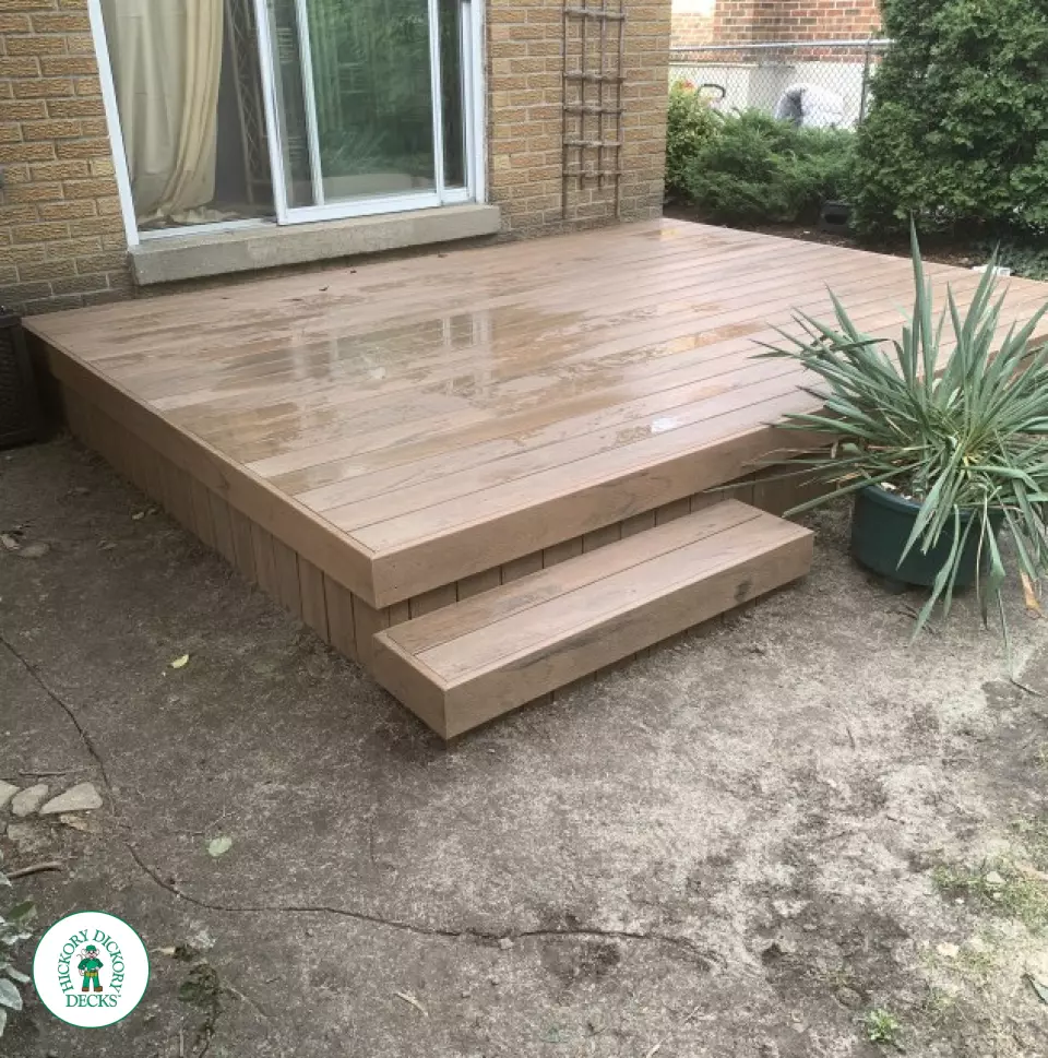 Small TruNorth Deck in Mississauga