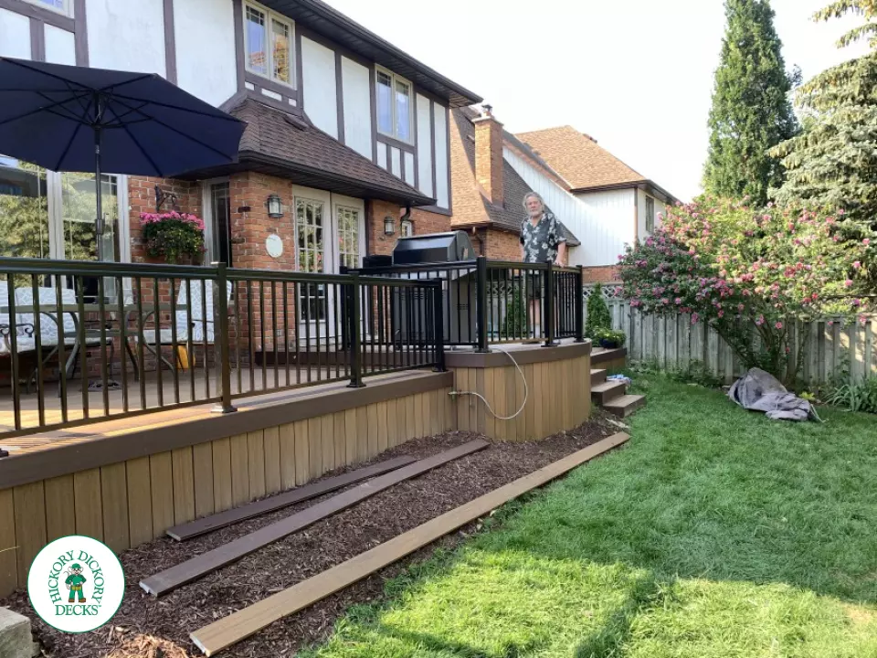 Fiberon deck with aluminum railings in Stoney Creek Fiberon deck with aluminum railings in Stoney Creek