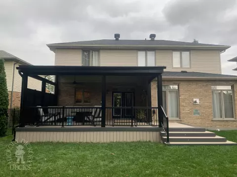 Cambridge deck with shed roof