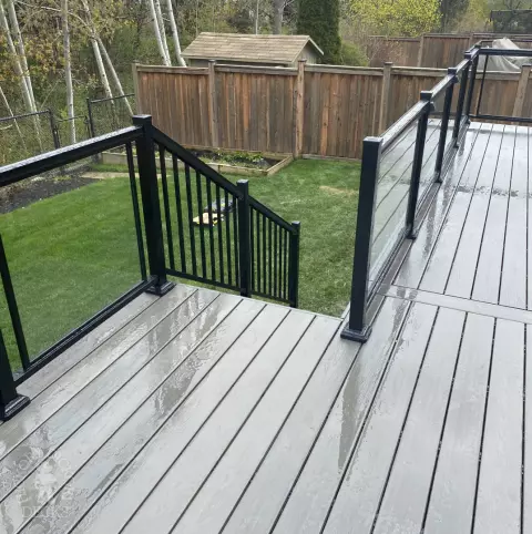 Fiberon deck glass rail
