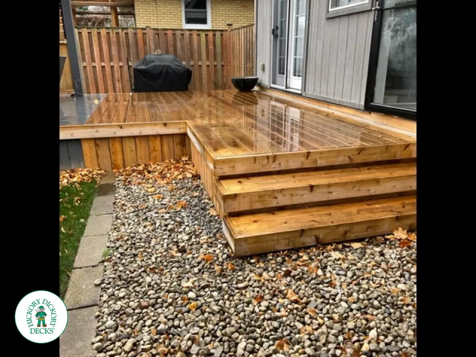 Cedar deck with pergola and privacy screens