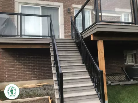 Azek walk out deck with glass rail